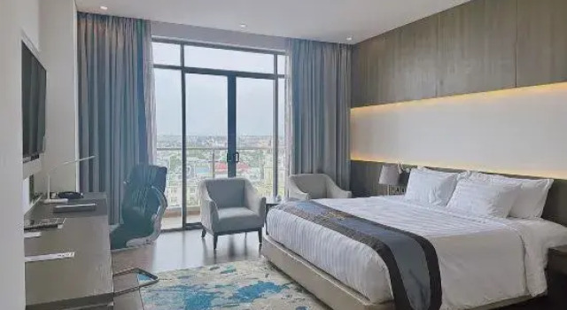 Номер Premier The Mira Central Park Hotel