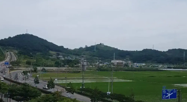Номер Deluxe Hotel Yeogiuhtte Suncheon Jorye