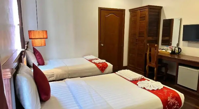 Двухместный номер Deluxe с балконом Holy Angkor Hotel