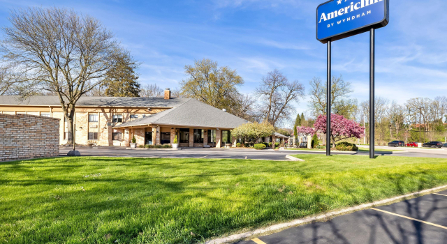 AmericInn by Wyndham Delafield-Waukesha-Milwaukee, Rezervovat Hotel Delafield Wisconsin