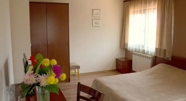 Bizev Hotel