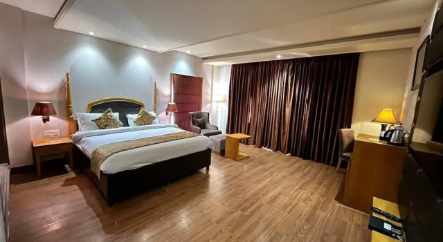 Номер Premium с балконом Regenta Resort Shyam Bharatpur