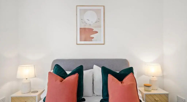 1 Sarah House by Truestays - 2 Bedroom Apartment - FREE Wifi & Parking, Varaa Huoneisto Asunnot kohteessa Merseyside, Huoneisto