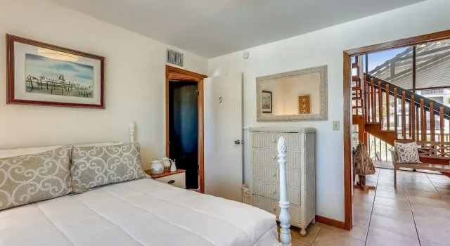 The Other Castle 5 Bedroom Home by RedAwning, Varaa Lomakoti Destin Emerald Coast