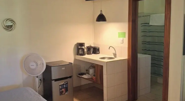 Двухместный номер Standard c 1 комнатой с видом на сад Playa Negra Guesthouse