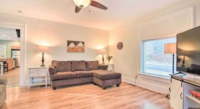 Comfy Ludlow Apartment ~ 3 Mi to Okemo Resort