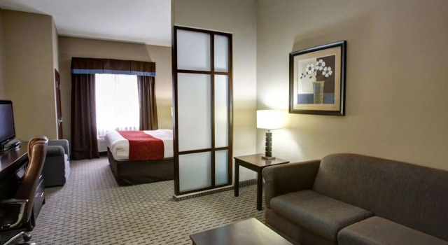 Comfort Suites, Buchen Sie Hotel Bastrop Texas Hill Country