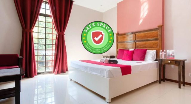 RedDoorz Plus @ West Nautical Road Puerto Galera, Prenota Hotel Hotel a Mindoro con parcheggio, Parcheggio