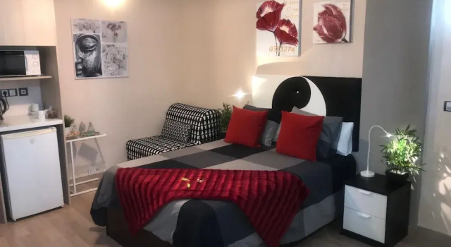Namaste Apartment, Забронировать Апартаменты/квартира Отели Торремолинос с парковкой, рядом с Культурный центр им. Пабло Руиса Пикассо, Парковка