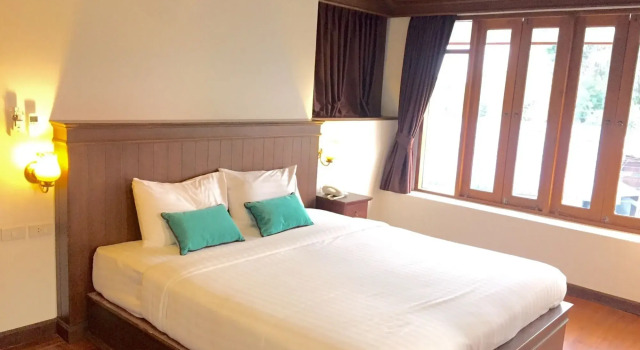 Pai Cherkaew Boutique House, Забронировать Бутик-отель Отели Пая с бассейном, рядом с Пешеходная улица Пай, Бассейн