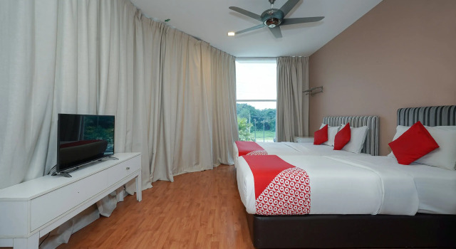 Люкс New Bangi Gateway Hotel