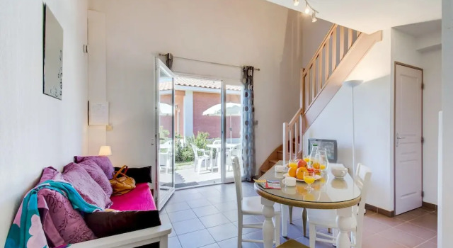 Charming House for 4 With Sleeping Alcove, Réserver Maison de vacances Colombiers Canal du Midi