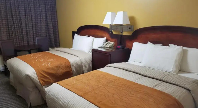 Четырёхместный номер Standard Imperial Fireside Inn