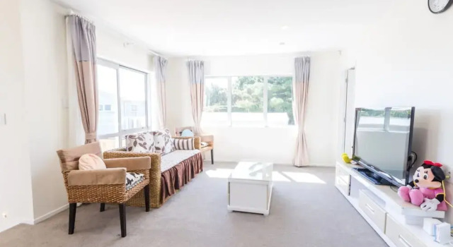 Brand New 3 Bedroom Home in Quiet Location, Buchen Sie Ferienwohnung Henderson Region Auckland