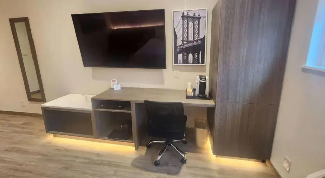 Двухместный номер Ramada by Wyndham Bronx