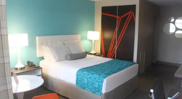 Двухместный номер Standard Howard Johnson Inn by Wyndham Kingston
