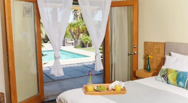 Двухместный номер Standard с видом на бассейн The Spring Resort & Spa