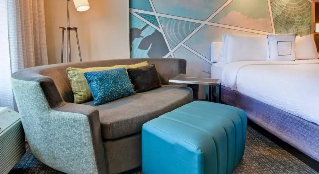 Четырёхместный номер Standard Courtyard by Marriott Jackson Madison