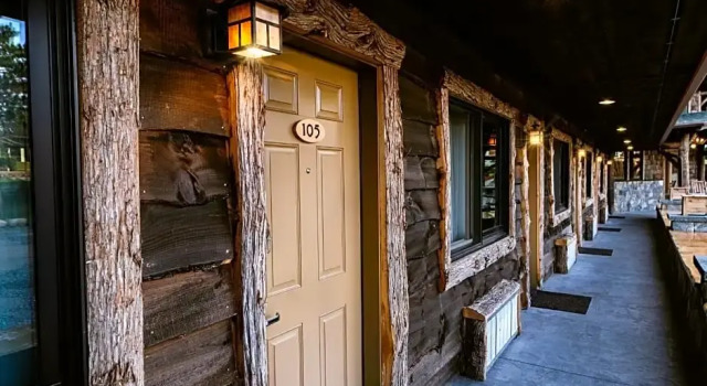 Номер Deluxe Adirondack Spruce Lodge