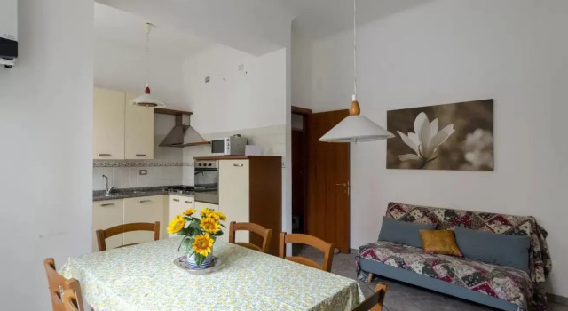 ALTIDO Homey 2-BR Family Flat next to the beach