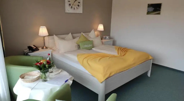 Двухместный номер Standard с балконом Hotel Diekseequell Superior am Dieksee