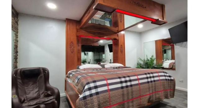 Двухместный номер с гидромассажной ванной King Bed Des Plaines Motel By OYO OHare Airport Chicago