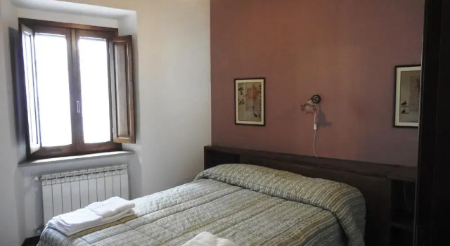 Locanda Il Falco Nero, Book Bed and Breakfast Fumone Ciociaria