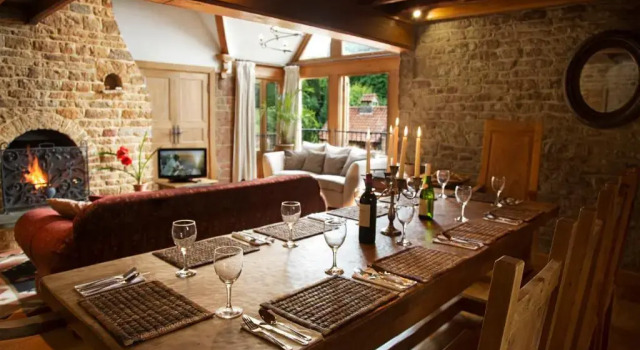 Heath Farm Holiday Cottages, Забронировать Фермерский дом Фермерские дома Глостершир, Фермерский дом