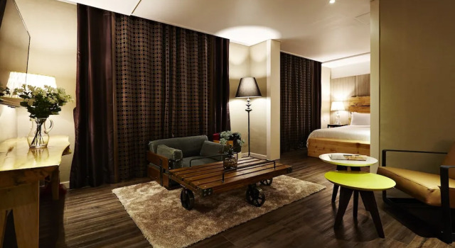 Люкс Hotel Namoo Cheong-ju