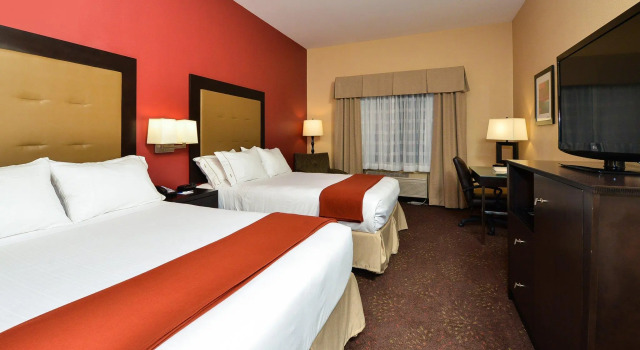 Четырёхместный номер Standard Holiday Inn Express Vancouver North - Salmon Creek by IHG