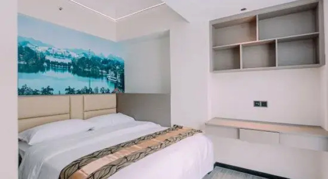 Люкс Business Hongzhi International Hotel (Huizhou Zhongkai Chenjiang Avenue Branch)