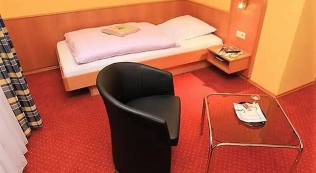 Номер Economy Hotel Kasserolle