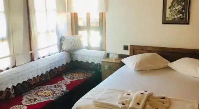 Lonca Konuk Evi