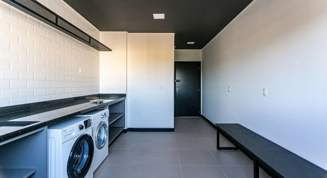 Studio c/ piscina no terraço 900m da praia STI102