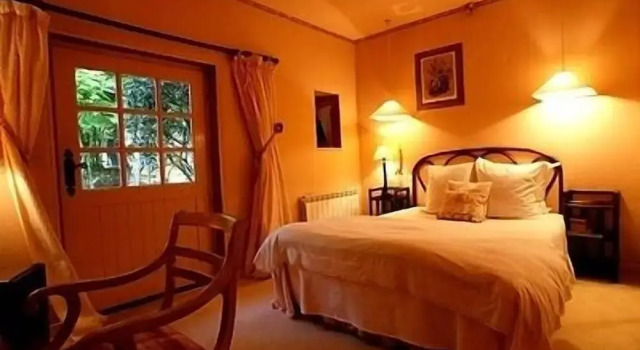Люкс LOGIS Hôtel Kastell Dinech