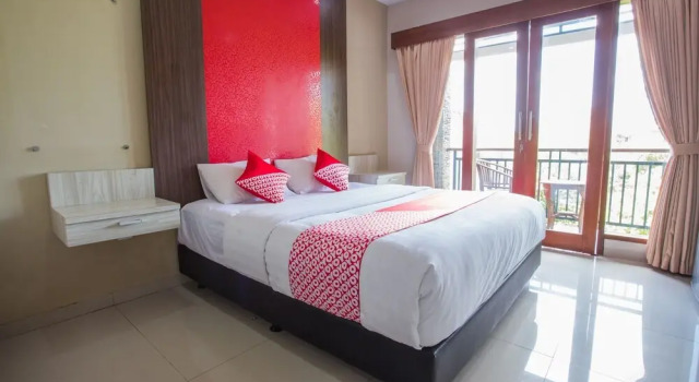OYO 1004 The Radiance Guesthouse, Забронировать Отель Семиньяк Бадунг