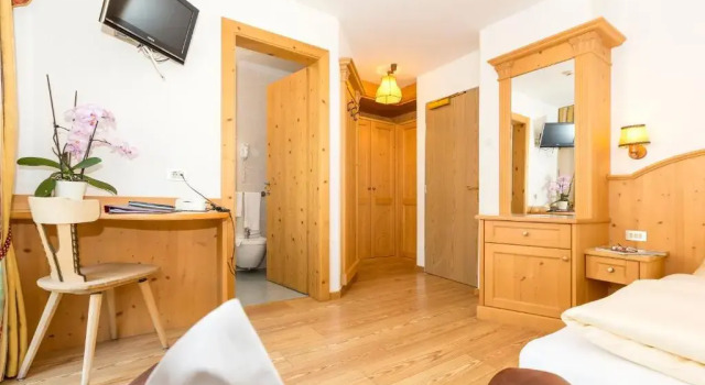 Номер Classic Hotel Alpenrose Dolomites