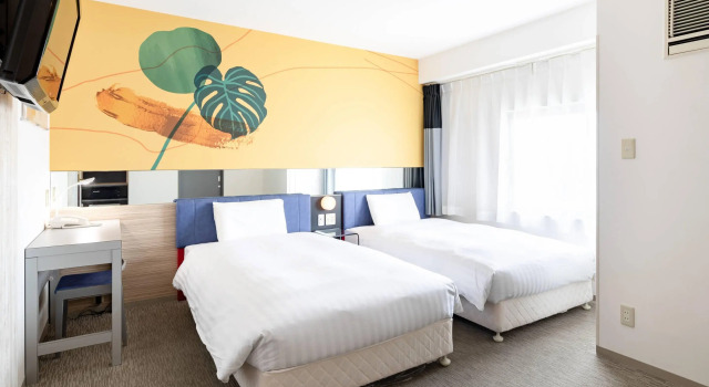 Двухместный номер Standard Comfort Inn Naha Tomari Port