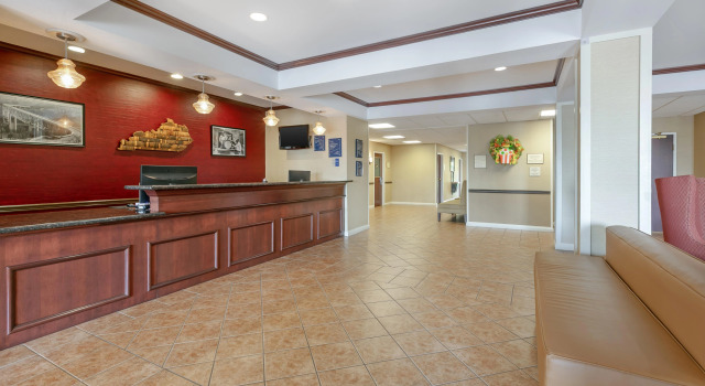 贝斯特韦斯特劳伦斯堡酒店, 预订 酒店 劳伦斯堡 Bourbon Trail Kentucky