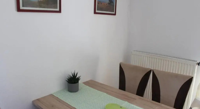 Апартаменты Spitzen-Ferienwohnung in der Spitzenstadt Plauen