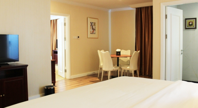Люкс Family Adimulia Hotel Medan
