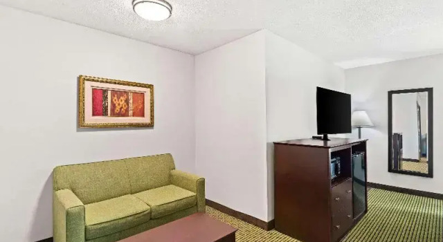 Двухместный люкс Quality Inn Dry Ridge