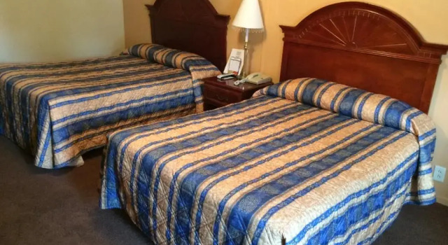 Standard Vierer Zimmer Howard's Motel