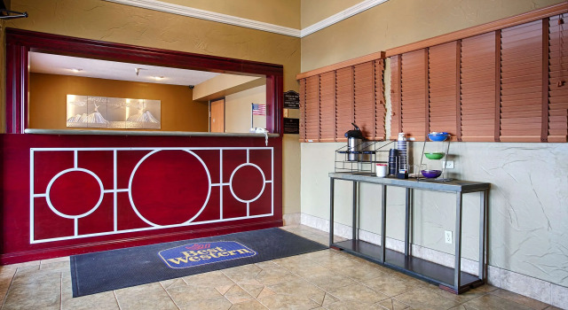 Best Western Alexandria Inn, Varaa Hotelli Hotellit Minnesota pysäköinnillä, Pysäköinti