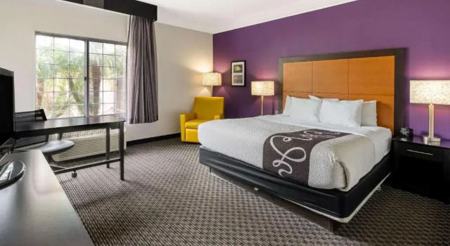 Номер Standard La Quinta Inn & Suites by Wyndham Phoenix Scottsdale