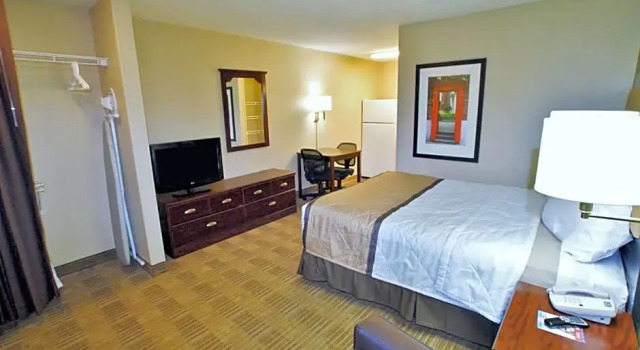 Двухместный номер Standard Suburban Studios Winston-Salem near Hanes Mall