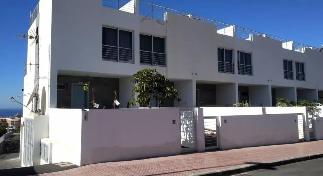 Duplex Apartments Nirvana, Book Apartment Hotels in Tenerife with Parking, Parking