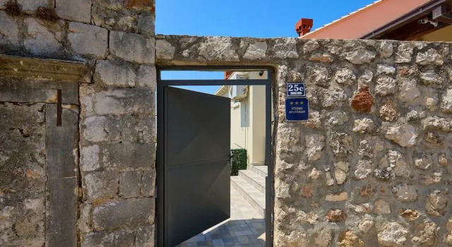 Hedera Estate, Hedera Studio 2