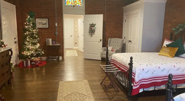 Номер Deluxe Belle Louise Historic Bed & Breakfast