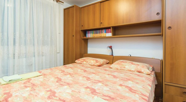 Amazing Home in Rtina With Wifi and 4 Bedrooms